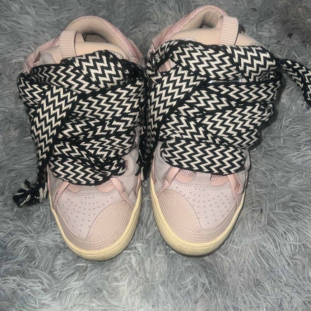 Lavin Authentic Pink Shoes